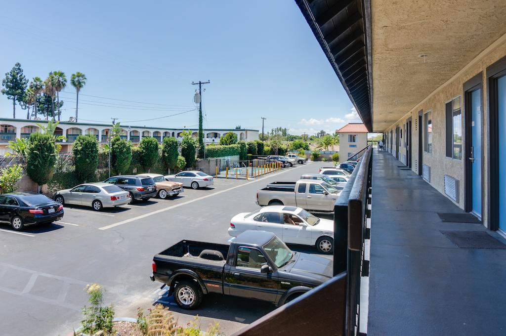 Motel Moonlight Anaheim Exterior foto
